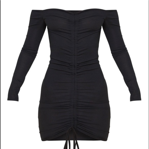 Pretty Little Thing Ruched Bodycon Dress! - Picture 4 of 4